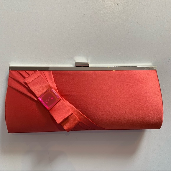Lulu Townsend Pink Clutch - Picture 1 of 11